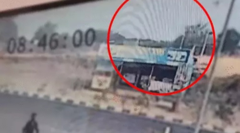 महाराष्ट्र डिप्टी CM अजित पवार का प्लेन क्रैश में निधन:विमान में सवार सभी 5 लोग मारे गए; बारामती में लैंडिंग की दूसरी कोशिश में फिसला, जलकर खाक