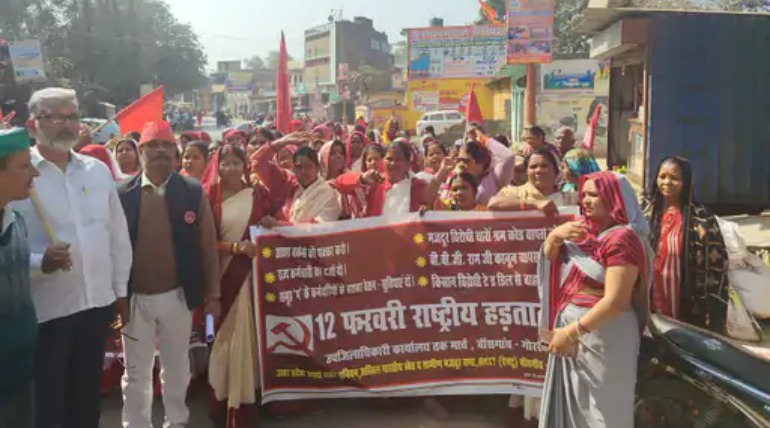 मजदूर-किसानों का मार्च, श्रम कानून वापसी व आशा वर्करों को राज्य कर्मचारी का दर्जा देने की मांग