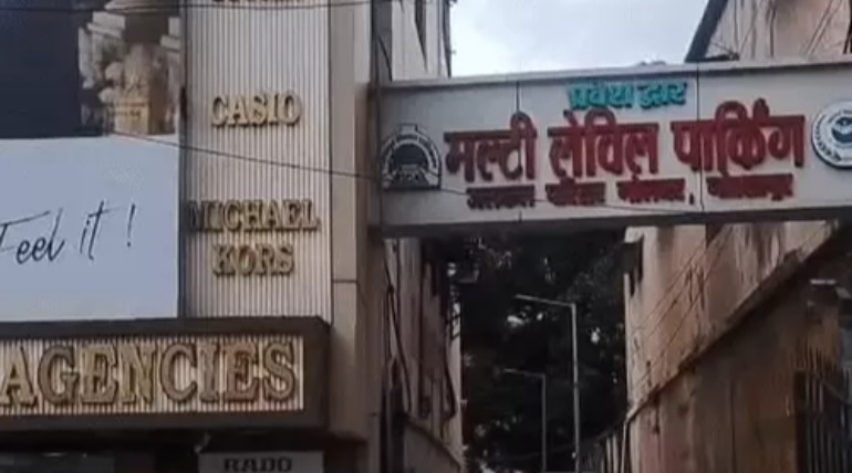 सपा पार्षद से ठेकेदार के चालक ने किया दुर्व्यवहार, इफ्तारी के लिए सामान खरीदने गए थे; इतने में गाड़ी उठाने लगे