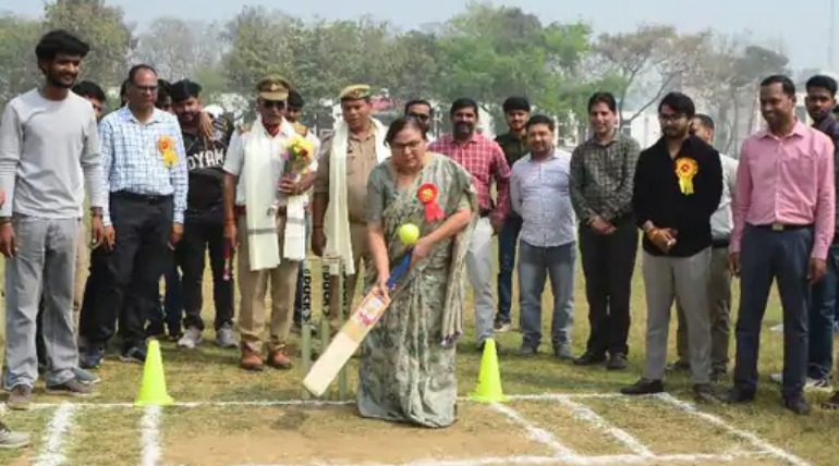 विश्वविद्यालय में इंजीनियर्स प्रीमियर लीग, तीन रोमांचक क्रिकेट मुकाबले खेले