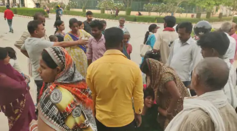 सांस की नली में फंसी मूंगफली, इलाज के दौरान एम्स में बच्चे की मौत