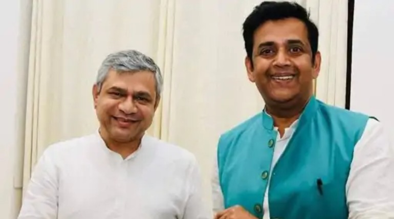 रेल मंत्री ने सांसद रवि किशन के प्रस्ताव पर लगाई मुहर, अब दादर से गोरखपुर रूट की ट्रेन रेगुलर चलेंगी, यात्रियों को मिलेगा लाभ