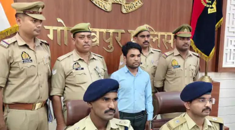 फर्जी IAS गिरफ्तार, 26 लड़कियों की जिंदगी बर्बाद की, झांसा देकर गोरखपुर में भी रचाई शादी