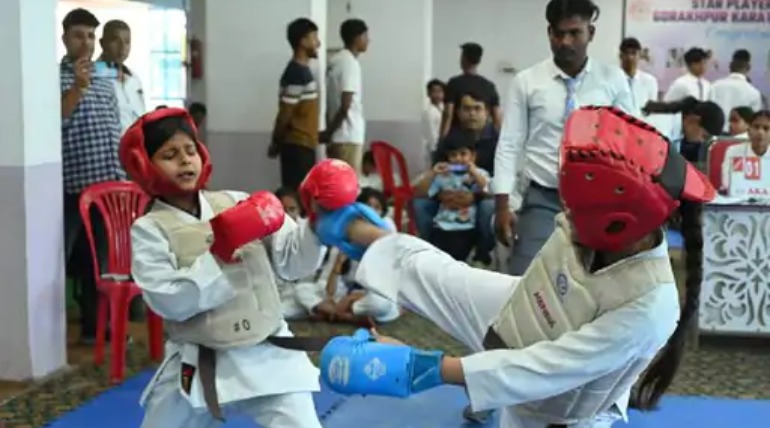 कराटे कंपटीशन में 225 खिलाड़ियों ने लिया हिस्सा, स्टेट लेवल पर गोरखपुर टीम का प्रतिनिधित्व करेंगे गोल्ड मेडलिस्ट