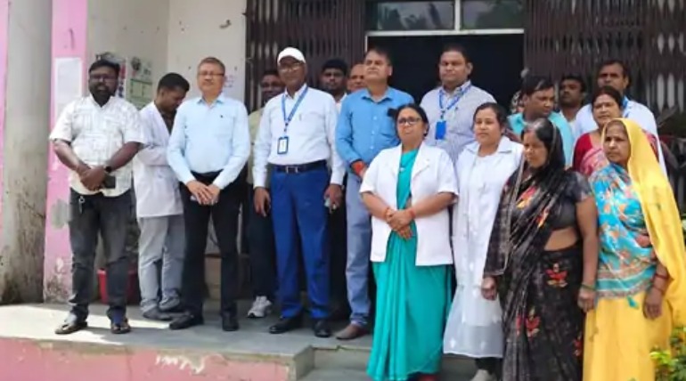 सीएचसी पिपरौली का उच्चाधिकारियों ने किया औचक निरीक्षण