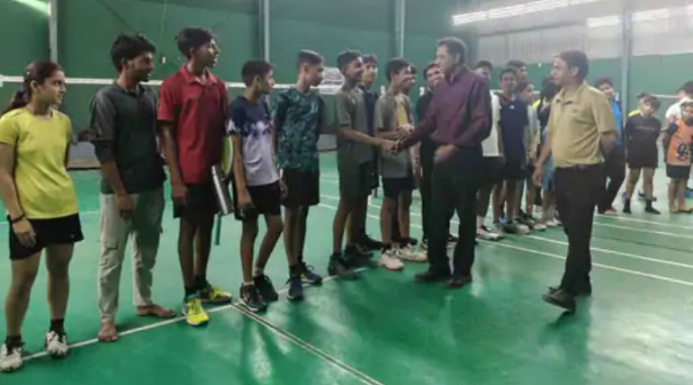लान टेनिस एकेडमी में जिला बैडमिंटन प्रतियोगिता का आगाज, पहले दिन खिलाड़ियों ने दिखाए दम