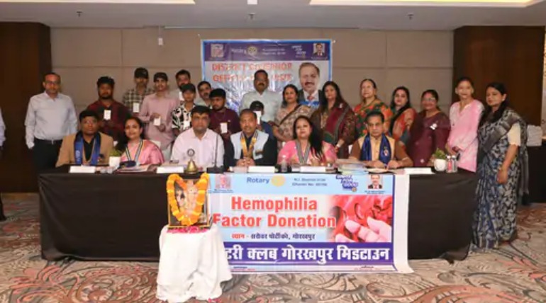 रोटरी क्लब मिडटाउन की मीटिंग, डिस्ट्रिक्ट गवर्नर के सामने पेश हुए 5 बड़े सेवाकार्य