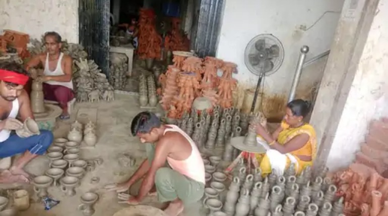 पर्यटन के नक्शे पर चमकेगा टेराकोटा गांव, भटहट क्षेत्र के औरंगाबाद गांव में एक करोड़ से योगी सरकार कराएगी पर्यटन विकास कार्य