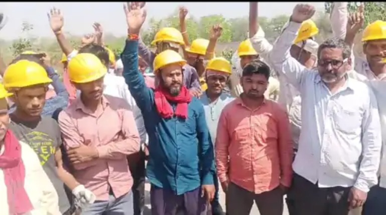 CBG प्लांट पर वेतन वृद्धि को लेकर कर्मचारियों का प्रदर्शन, इंडियन ऑयल एथनॉल फैक्ट्री में कल से कार्य बहिष्कार की चेतावनी
