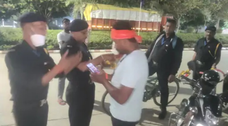 एम्स में गार्ड ने की युवक की पिटाई, पीड़ित को बंधक बनाने का भी किया प्रयास, प्रशासन ने गार्ड को हटाया