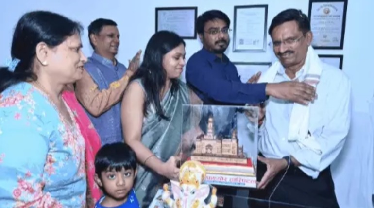 मरीजों को मिलेंगी बेहतर चिकित्सा सुविधा, मेयर ने लाइफश्योर हास्पिटल का उद्घाटन किया