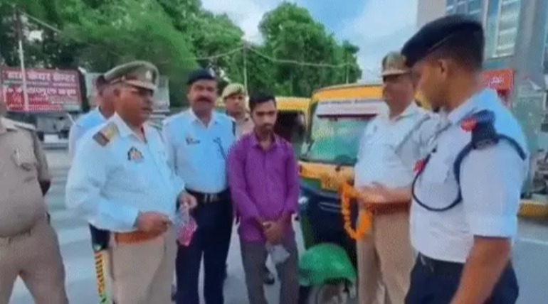 आर्मी मैन और जरूरतमदों के लिए फ्री ऑटो सर्विस, सनी ने पेश की मानवता की मिसाल, 24 घंटे देते सेवा