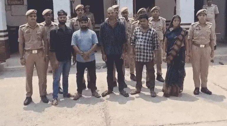 हत्या के 5 आरोपी गिरफ्तार, पुरानी रंजिश में युवक को पीट-पीट कर मार डाला, भागते समय पकड़े गए