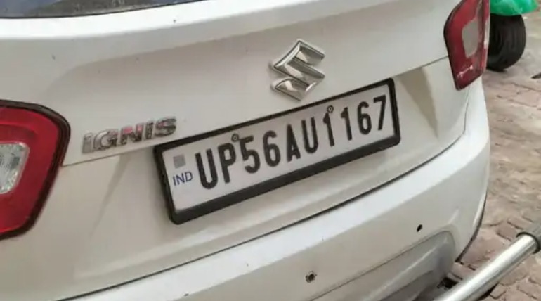 बांसगांव थाना क्षेत्र में कार चालक ने महिला को मारी ठोकर, भीड़ ने घेरा, इलाज कराने गोरखपुर लाया चालक, मारपीट कर चालक फरार