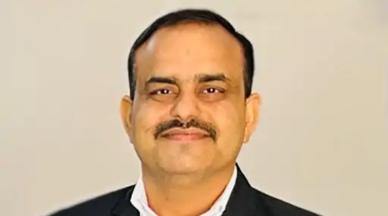 बांसगांव तहसील के सिविल बार एसोसिएशन के कोषाध्यक्ष का इस्तीफा, संयुक्त मंत्री को मिली जिम्मेदारी, लव सिंह खत्म हो चुका था कार्यकाल