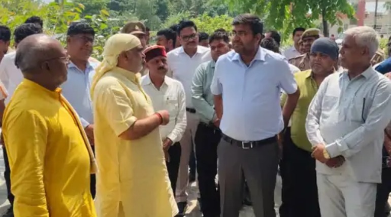सरयू नदी की धारा मोड़ने की तैयारी, ज्ञानकोल-बगहा तटबंध पर बनेगा खड़ंजा मार्ग, ड्रेजिंग का प्रस्ताव भेजा जाएगा
