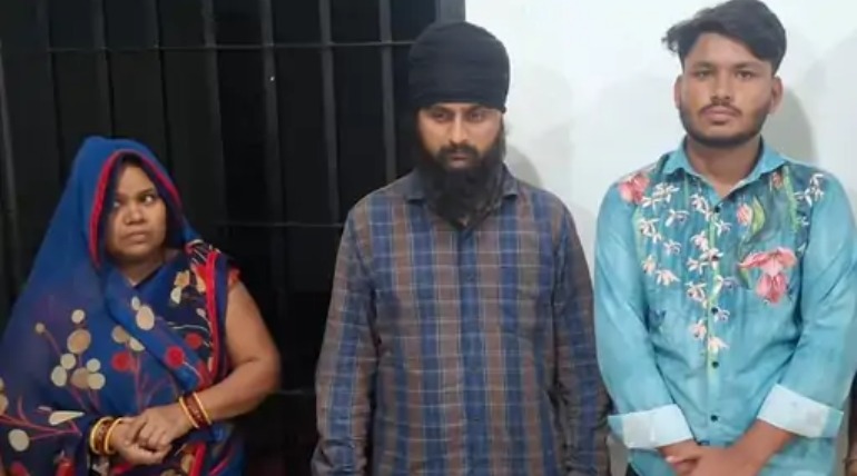 स्पा सेंटर में चल रहा था देह व्यापार, कस्टमर बनकर पुलिस ने छापा मारा, 3 गिरफ्तार; 5 लड़कियों को कराया मुक्त