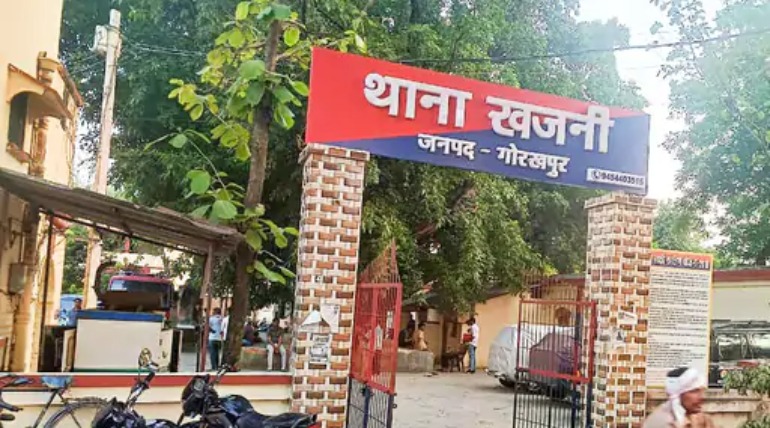 खजनी में नाबदान के पानी पर देवरानी-जेठानी में मारपीट, विवाद में एक का सिर फटा, दोनों पक्षों पर केस दर्ज