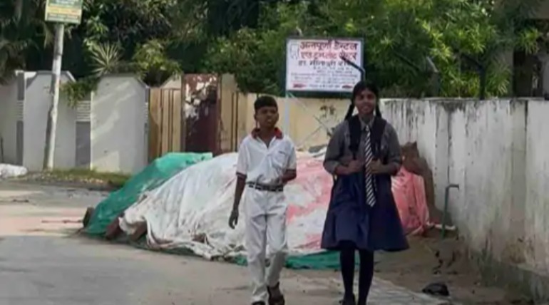 गोरखपुर में सुबह से तेज धूप, उमस ने बढ़ाई परेशानी