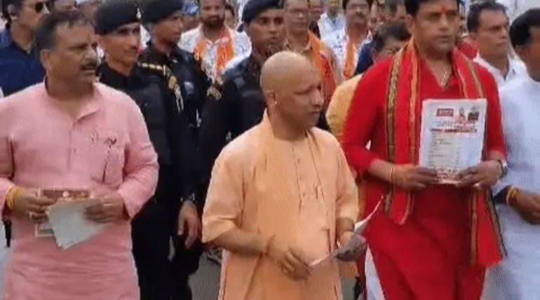 रविकिशन बोले- राहुल-अखिलेश उल्टा लटकें, तब भी कुछ नहीं होगा