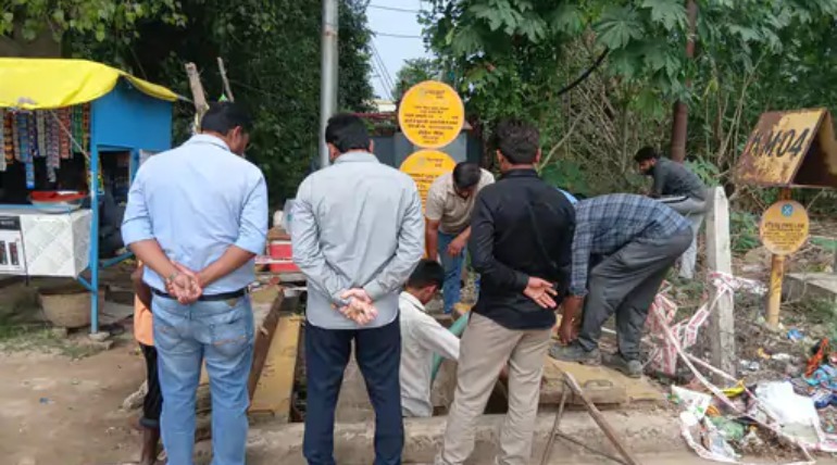 गुलरिहा में हाईप्रेशर PNG पाइपलाइन के चैंबर में रिसाव, 10 तकनीशियनों ने संभाला मोर्चा