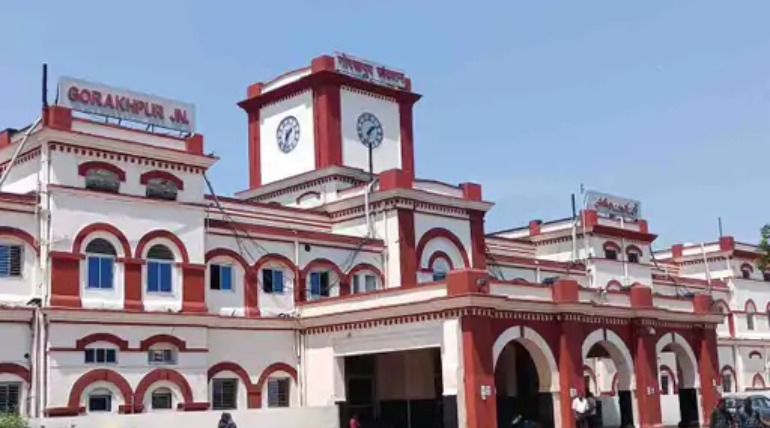 गोरखपुर से कई ट्रेनें रद्द और डायवर्ट, वंदे भारत अयोध्या धाम में नहीं रुकेगी